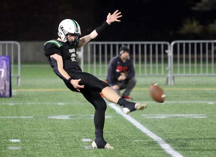 Estacada Tillamook 4A Oregon football final November 26 2022 Dan Brood 42